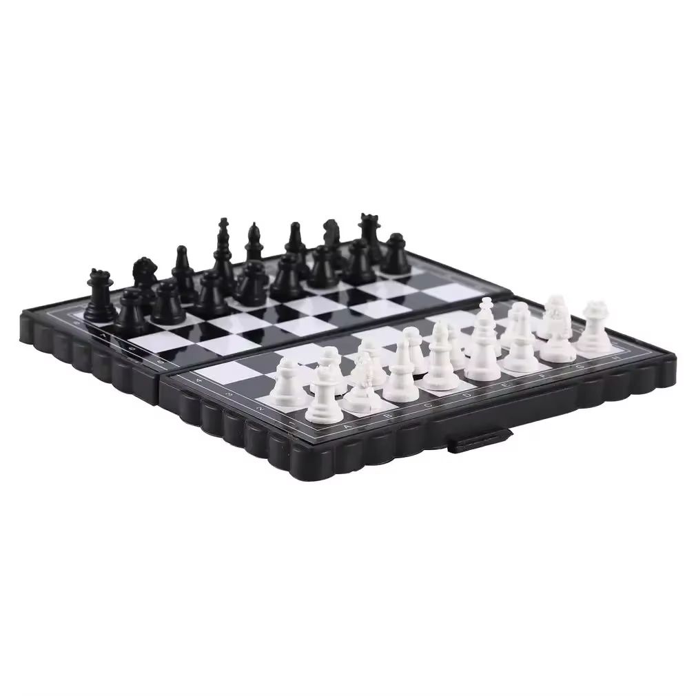 1Pc Mini Magnetic  Chess Set   – Kids Outdoor Kit Bewertung und Preis